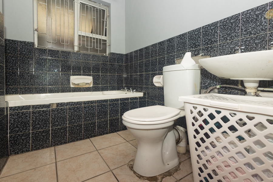 3 Bedroom Property for Sale in Bongweni Western Cape